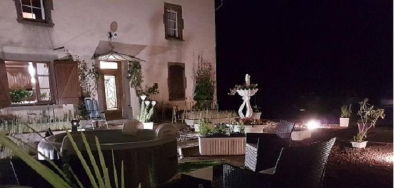 La Douce Parenthese B&B Entre Bois Et Champs 3 Chambres-Accueil Motards Montirat  Buitenkant foto